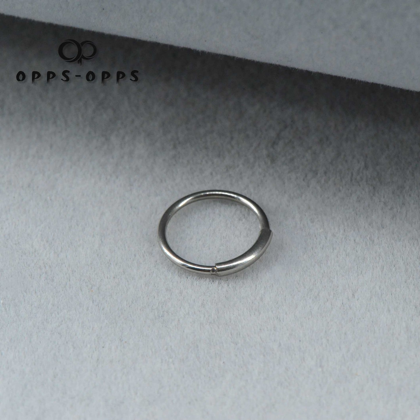 TWISTING RING