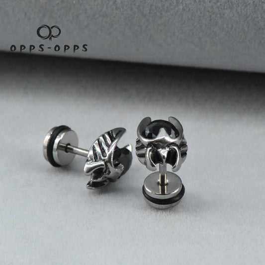 ARMOUR HELMENT EAR STUD