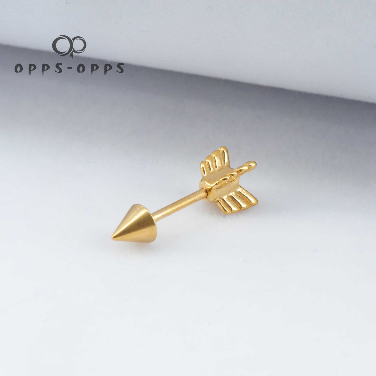 ARROW SCREW-ON EAR STUD