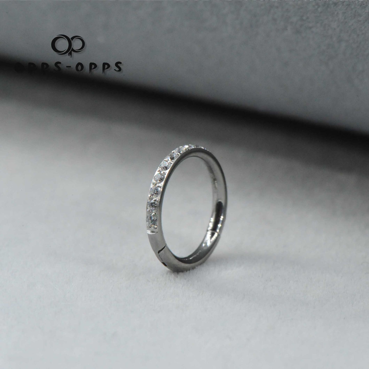 DIAMOND CLIP-ON RING